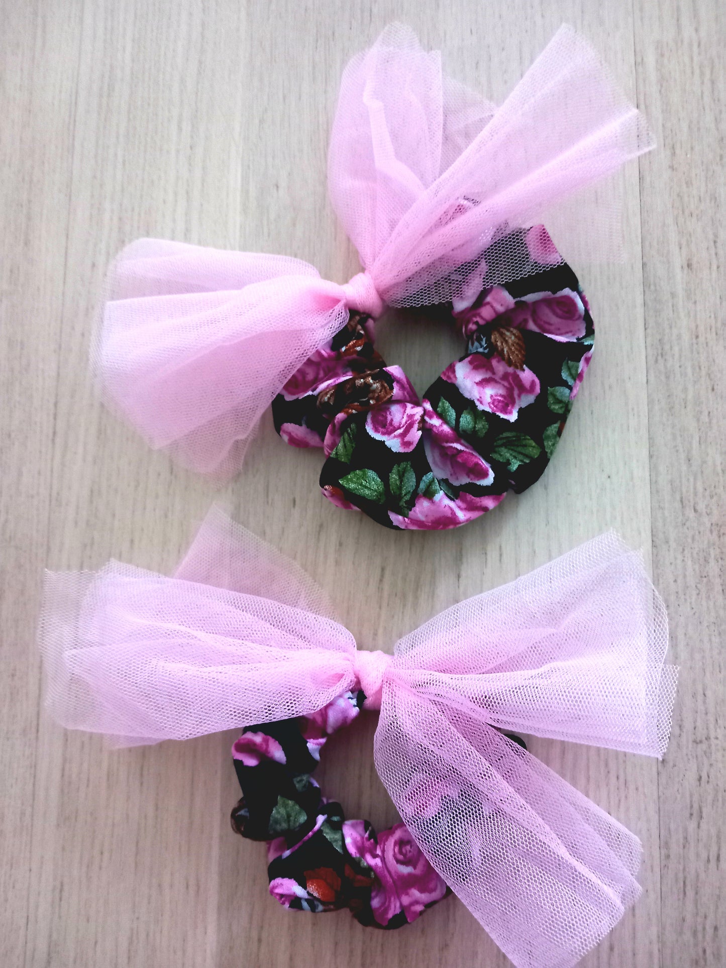 Bow scrunchie, different colors