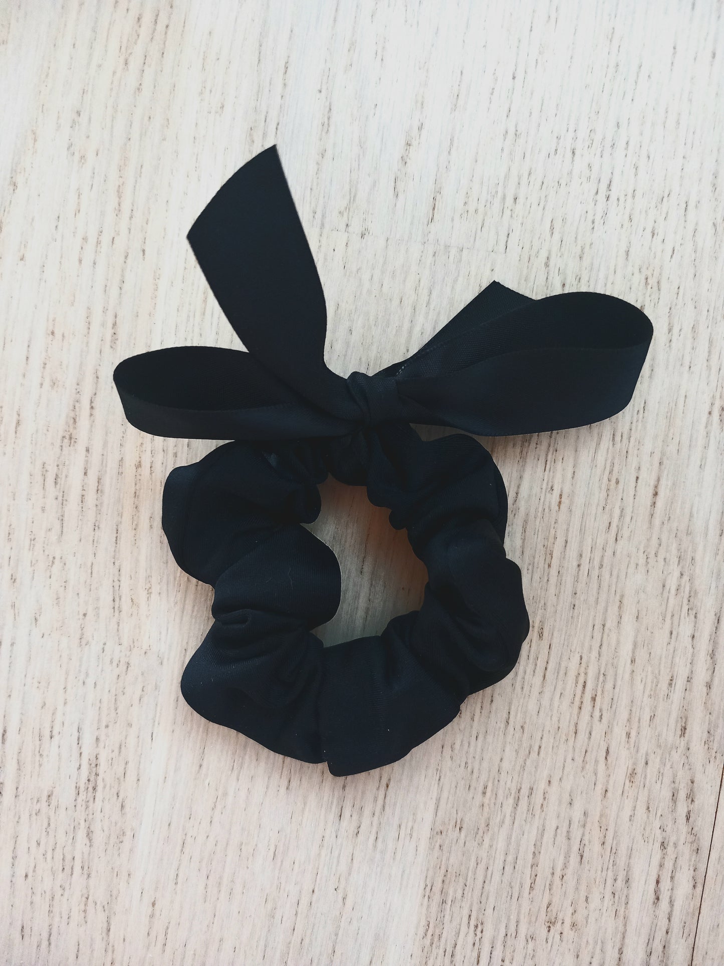 Bow scrunchie, different colors