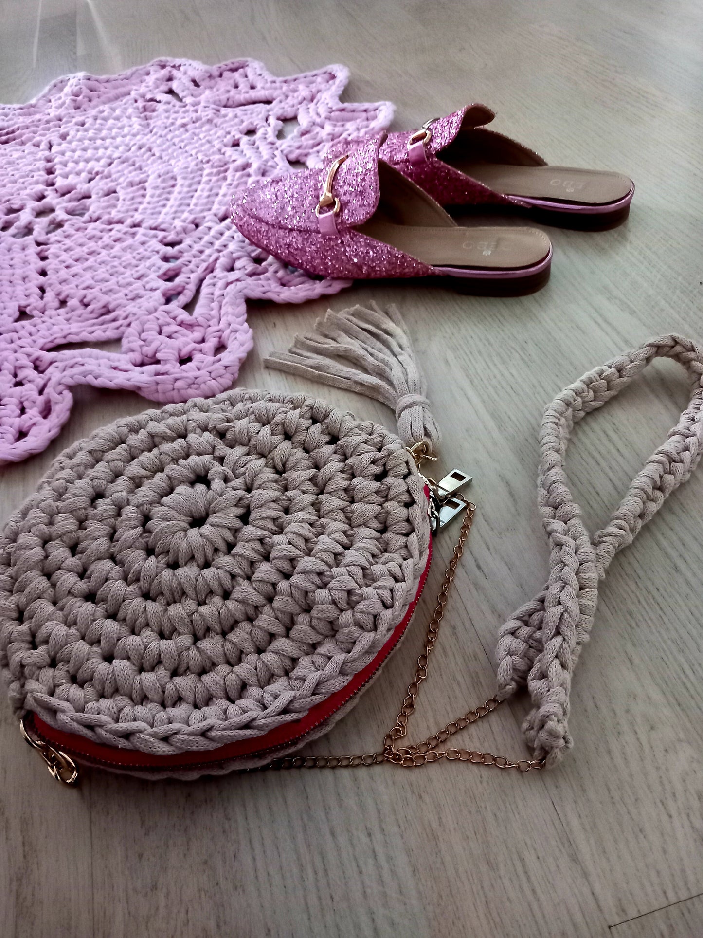 Round bag, virkattu laukku (TILAUSTUOTE)