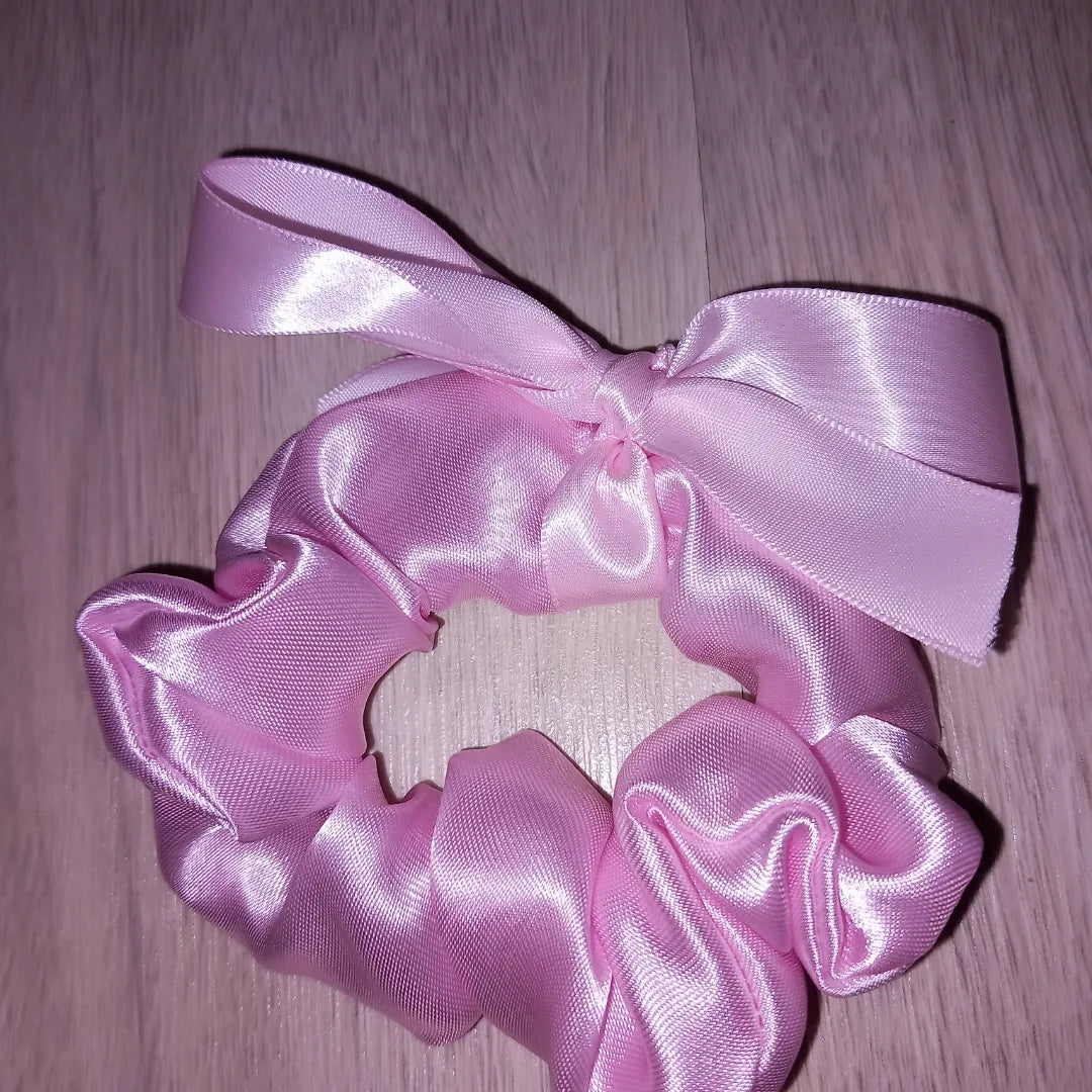 Bow scrunchie, different colors